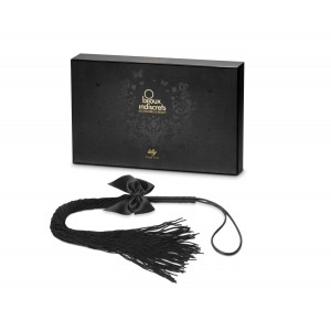 Кнут Bijoux Indiscrets - Lilly - Fringe whip украшен шнуром и бантиком, в подарочной упаковке
